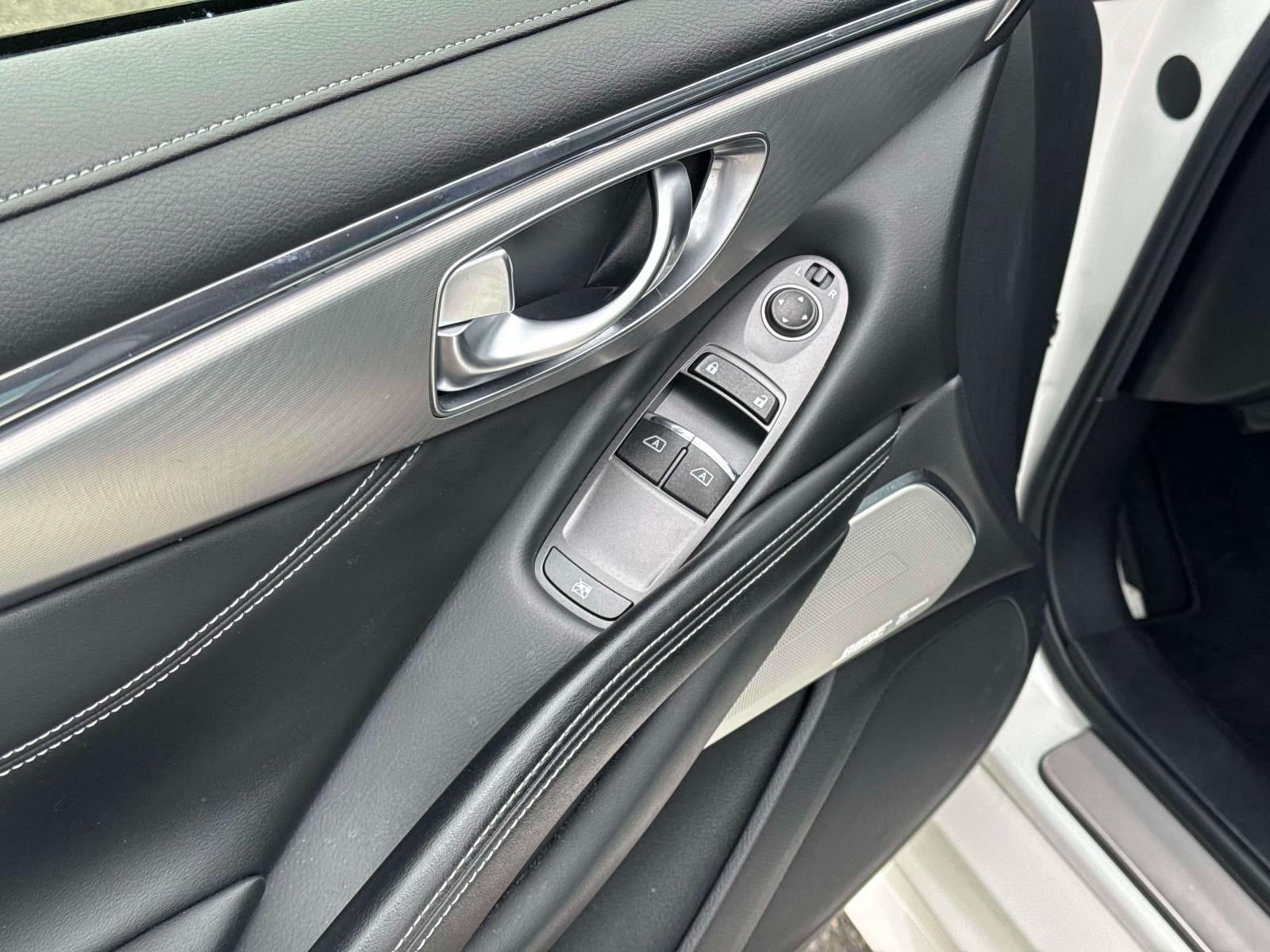 2021 INFINITI Q60 LUXE AWD