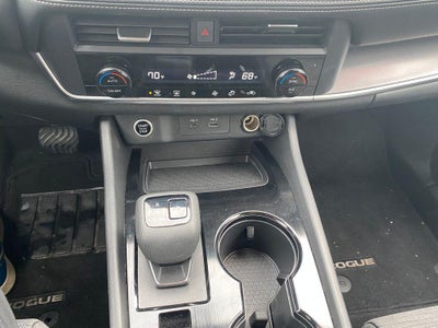 2023 Nissan Rogue SV FWD