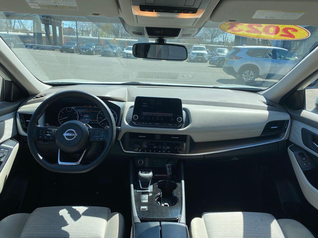 2023 Nissan Rogue SV FWD