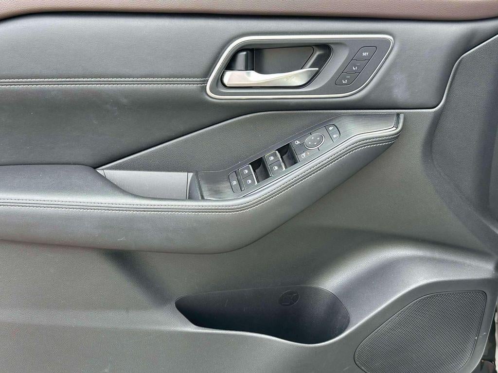 2022 Nissan Rogue Platinum Intelligent AWD
