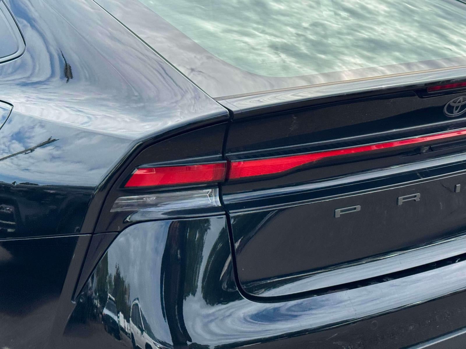 2025 Toyota Prius LE