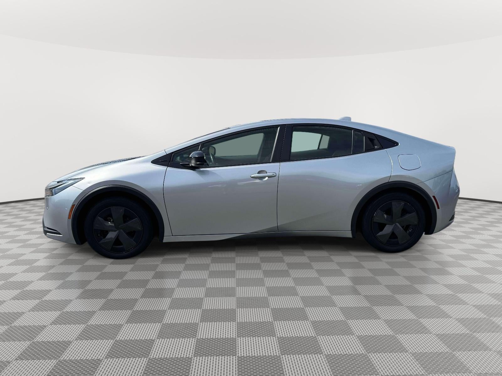 2023 Toyota Prius LE