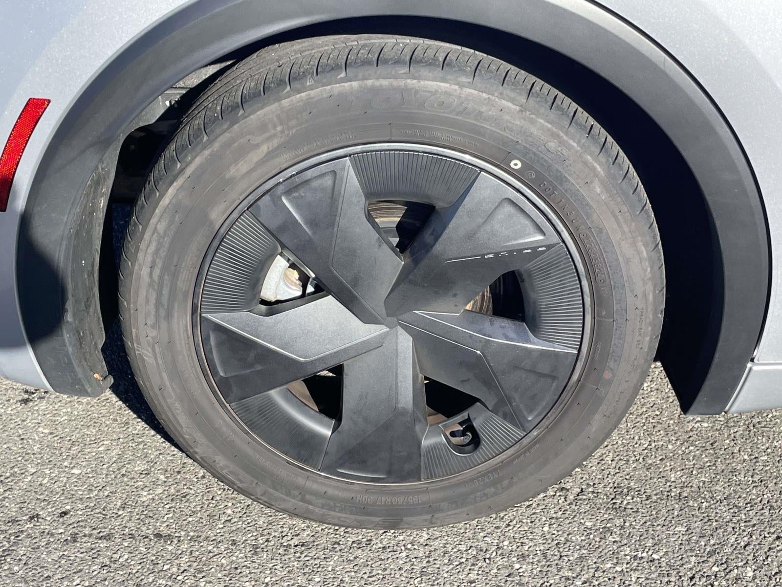 2024 Toyota Prius Prime SE