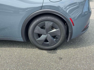 2025 Toyota Prius LE AWD-e