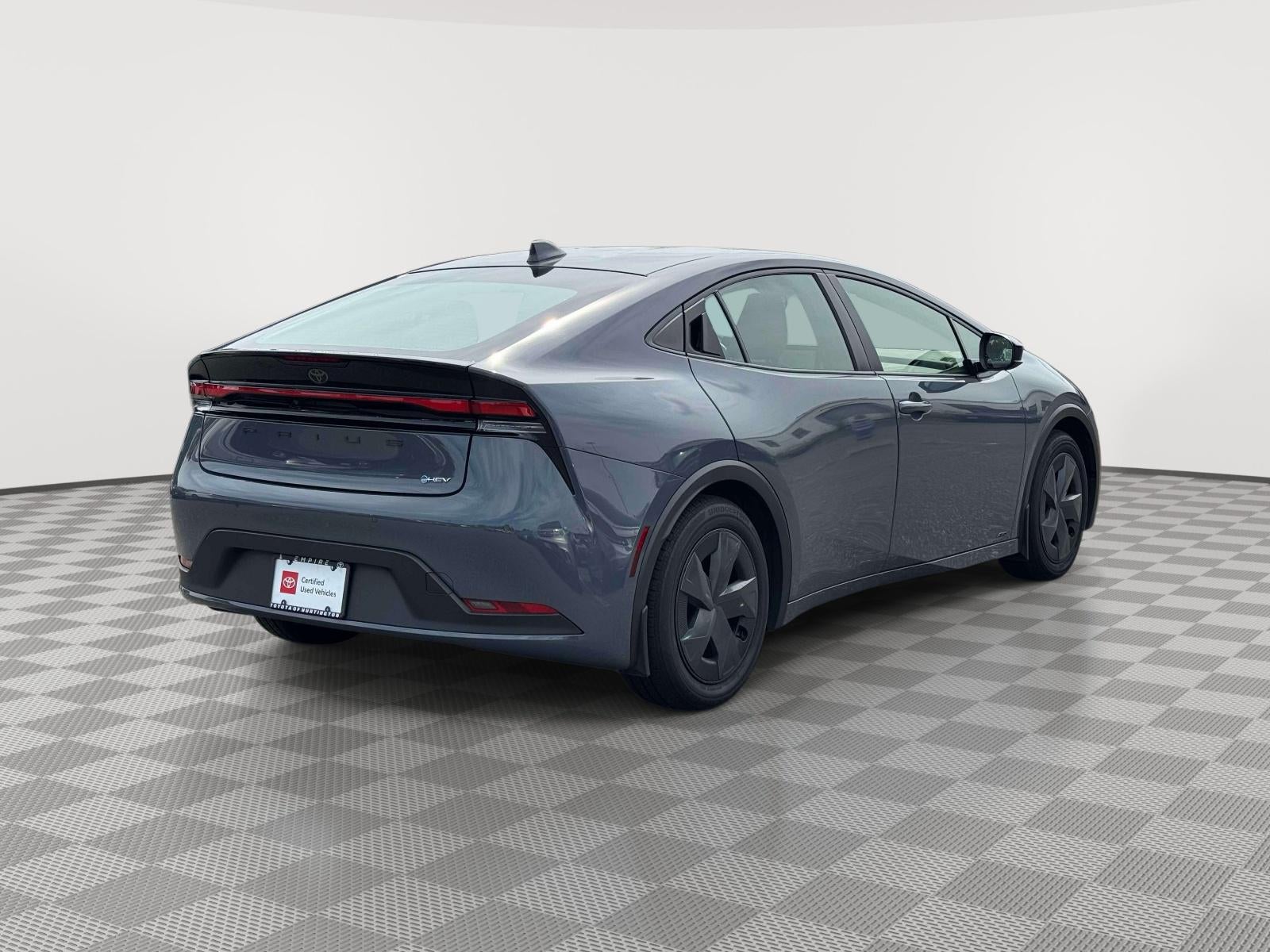 2025 Toyota Prius LE AWD-e