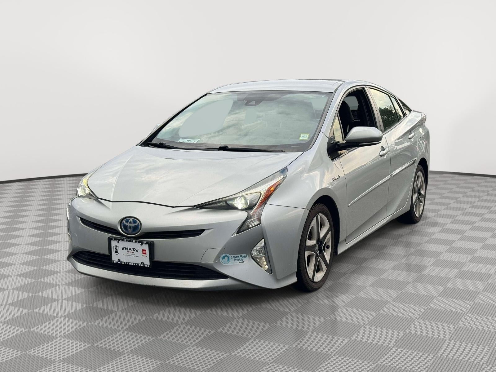 2017 Toyota Prius Four Touring