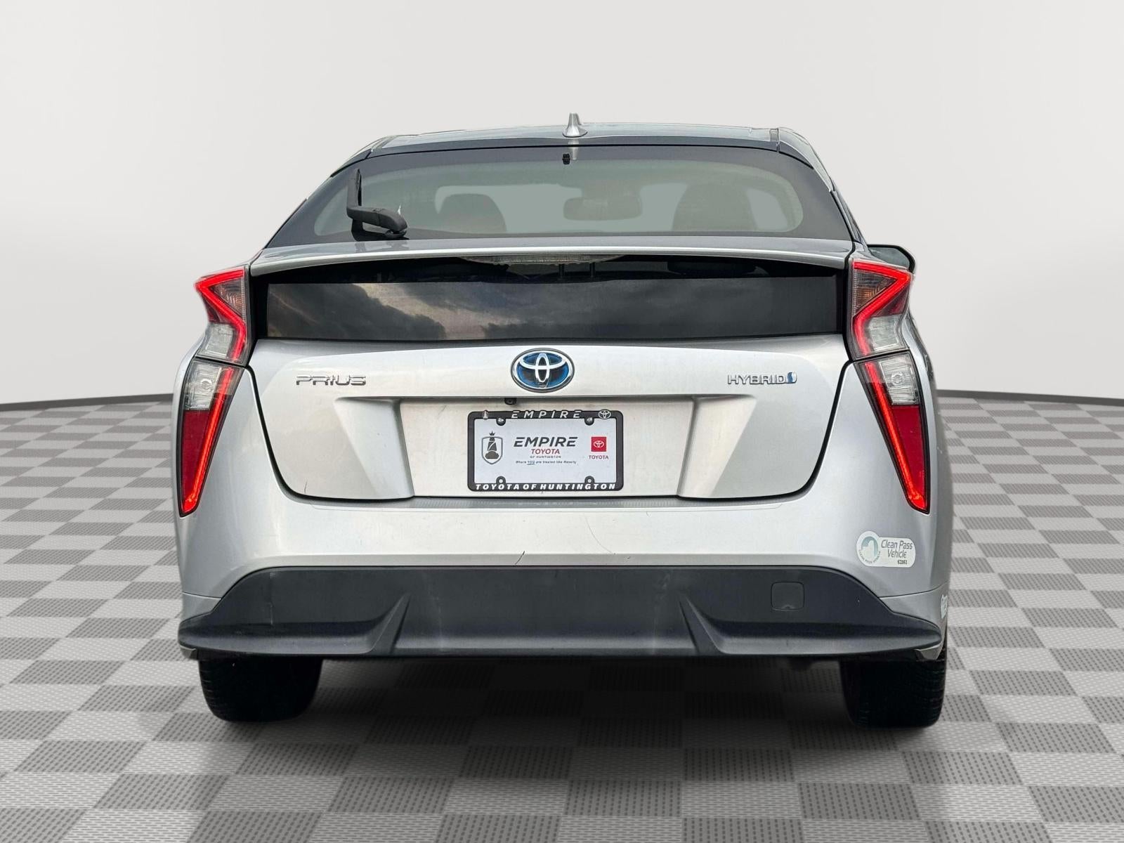 2017 Toyota Prius Four Touring