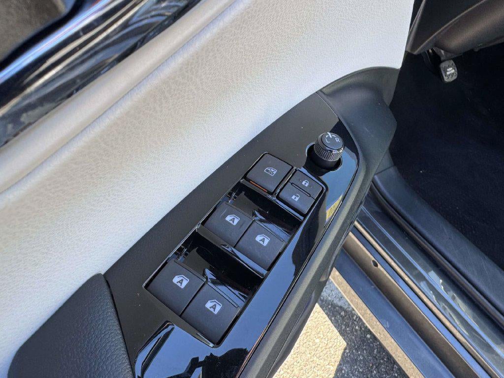 2017 Toyota Prius Four