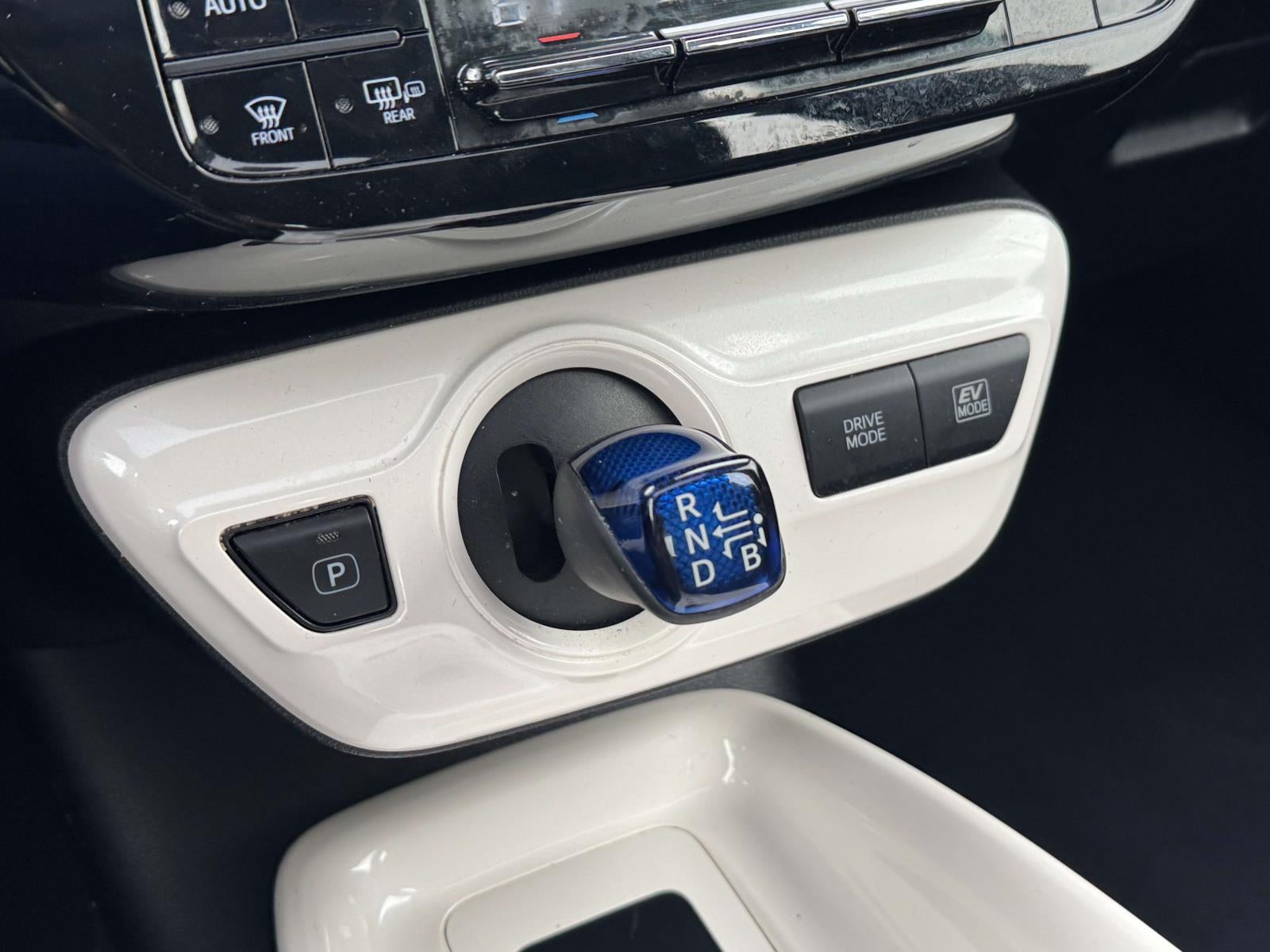 2016 Toyota Prius Three