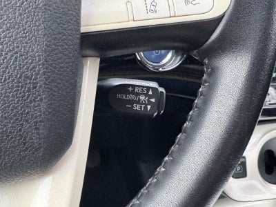 2016 Toyota Prius Three