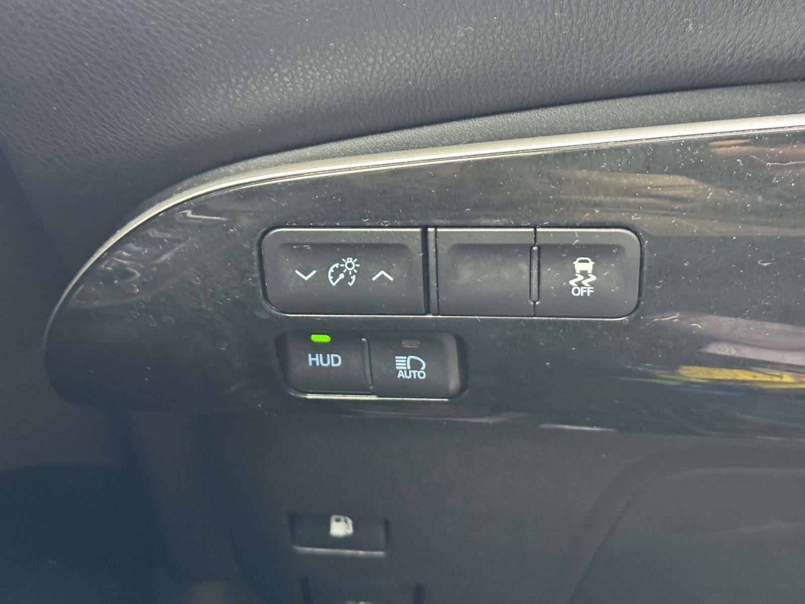 2016 Toyota Prius Three