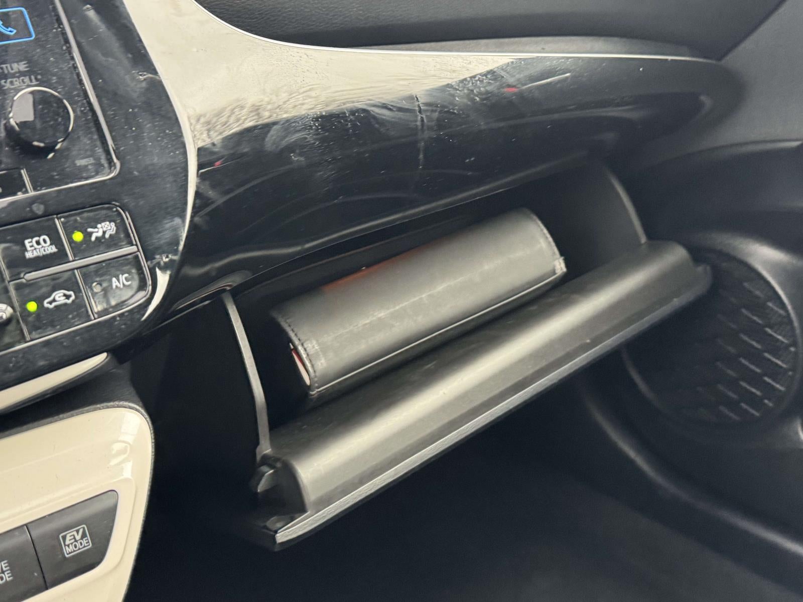 2016 Toyota Prius Three