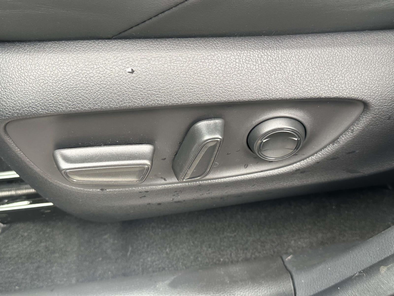 2023 Toyota Venza XLE