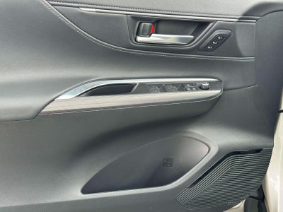 2023 Toyota Venza XLE