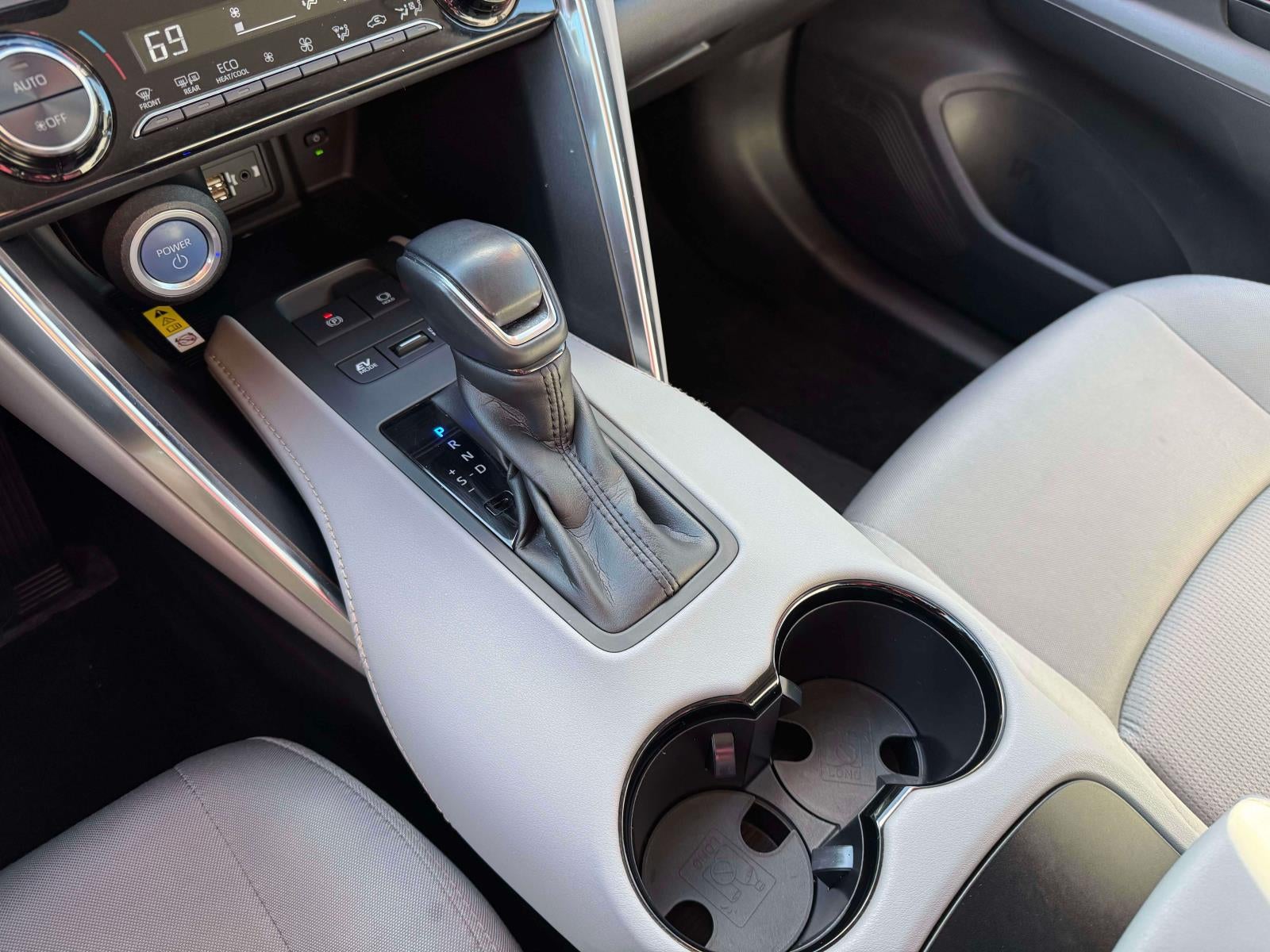 2021 Toyota Venza LE