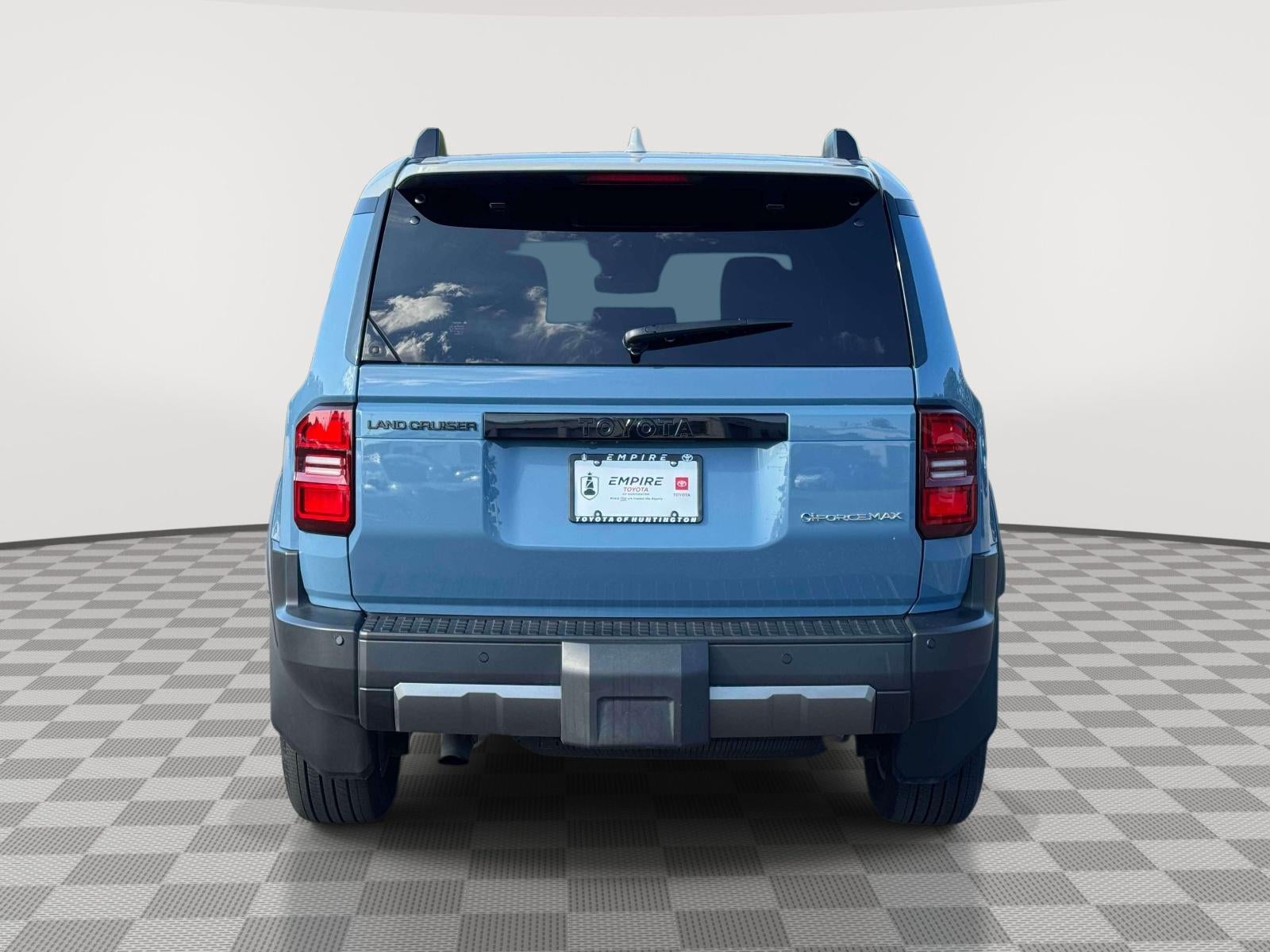 2025 Toyota Land Cruiser Base