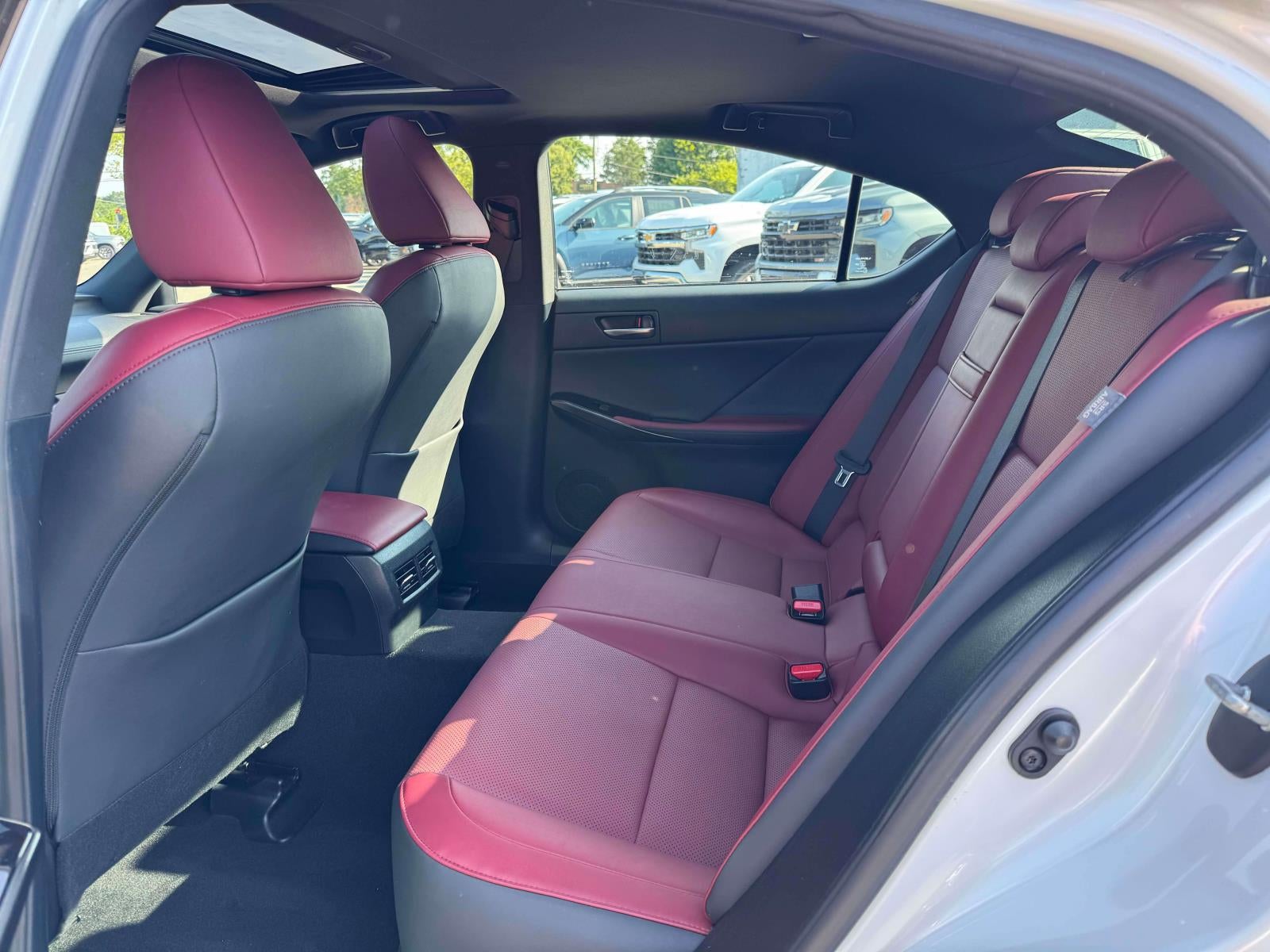 2024 Lexus IS 300 300