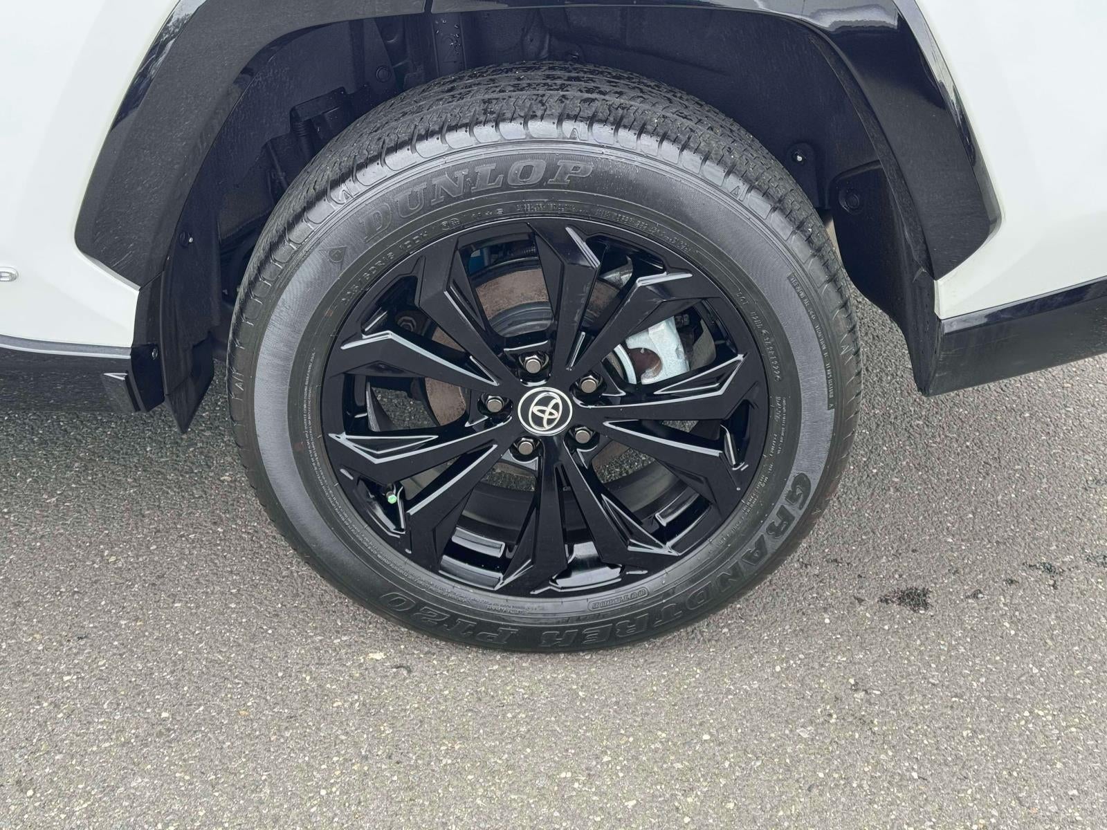 2023 Toyota RAV4 Hybrid SE