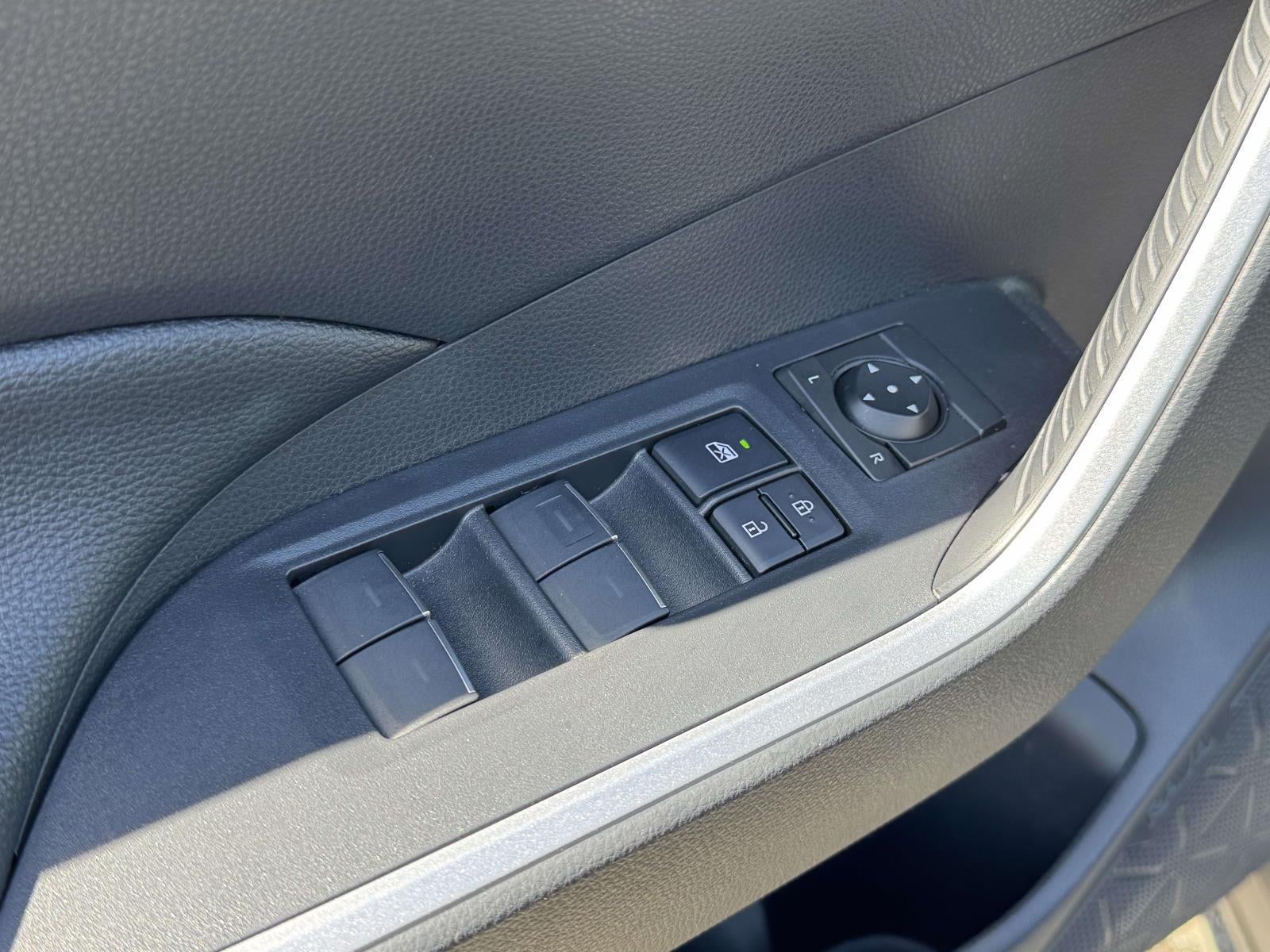 2023 Toyota RAV4 Prime SE