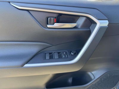 2024 Toyota RAV4 Prime SE