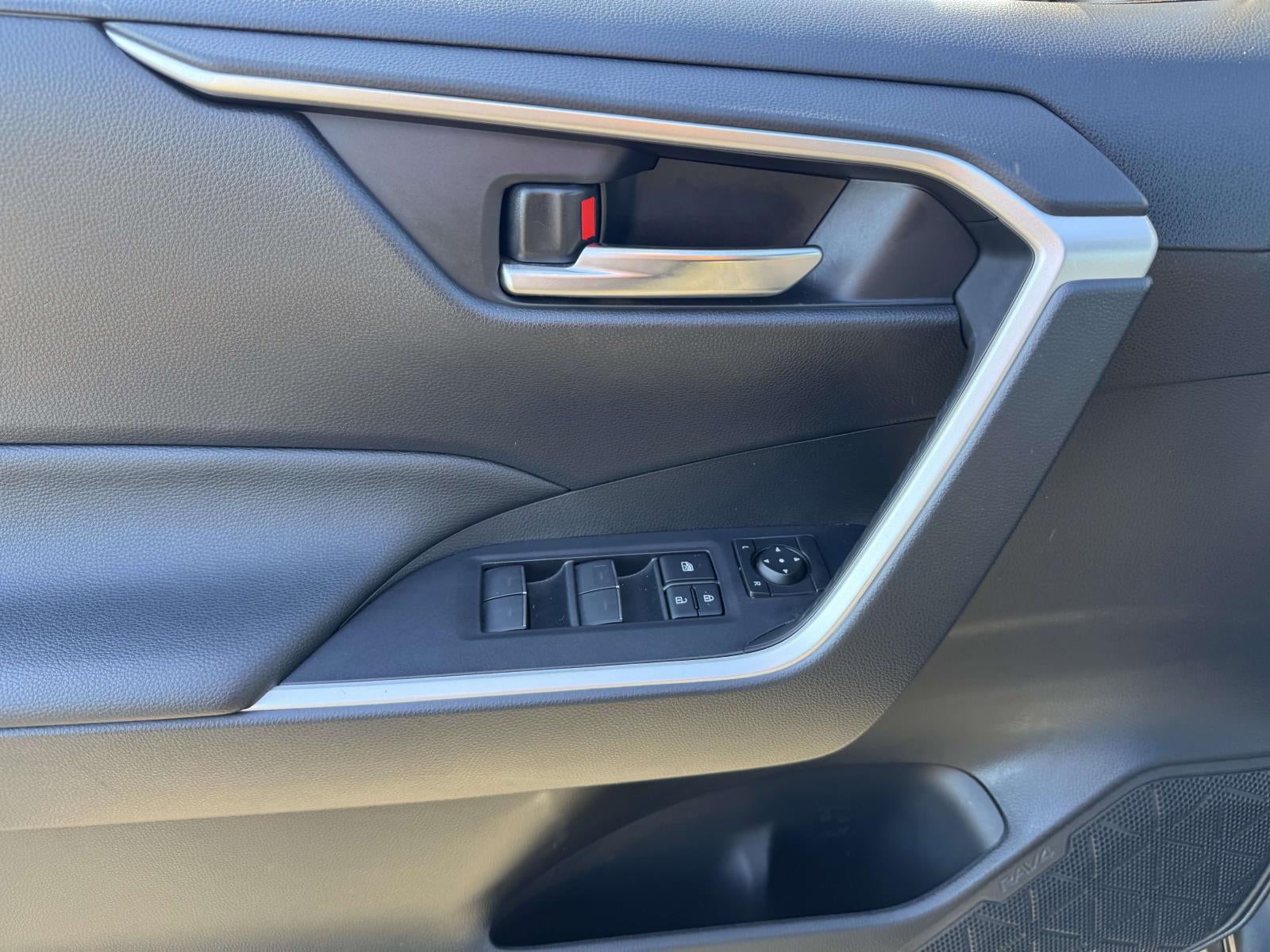 2024 Toyota RAV4 Prime SE