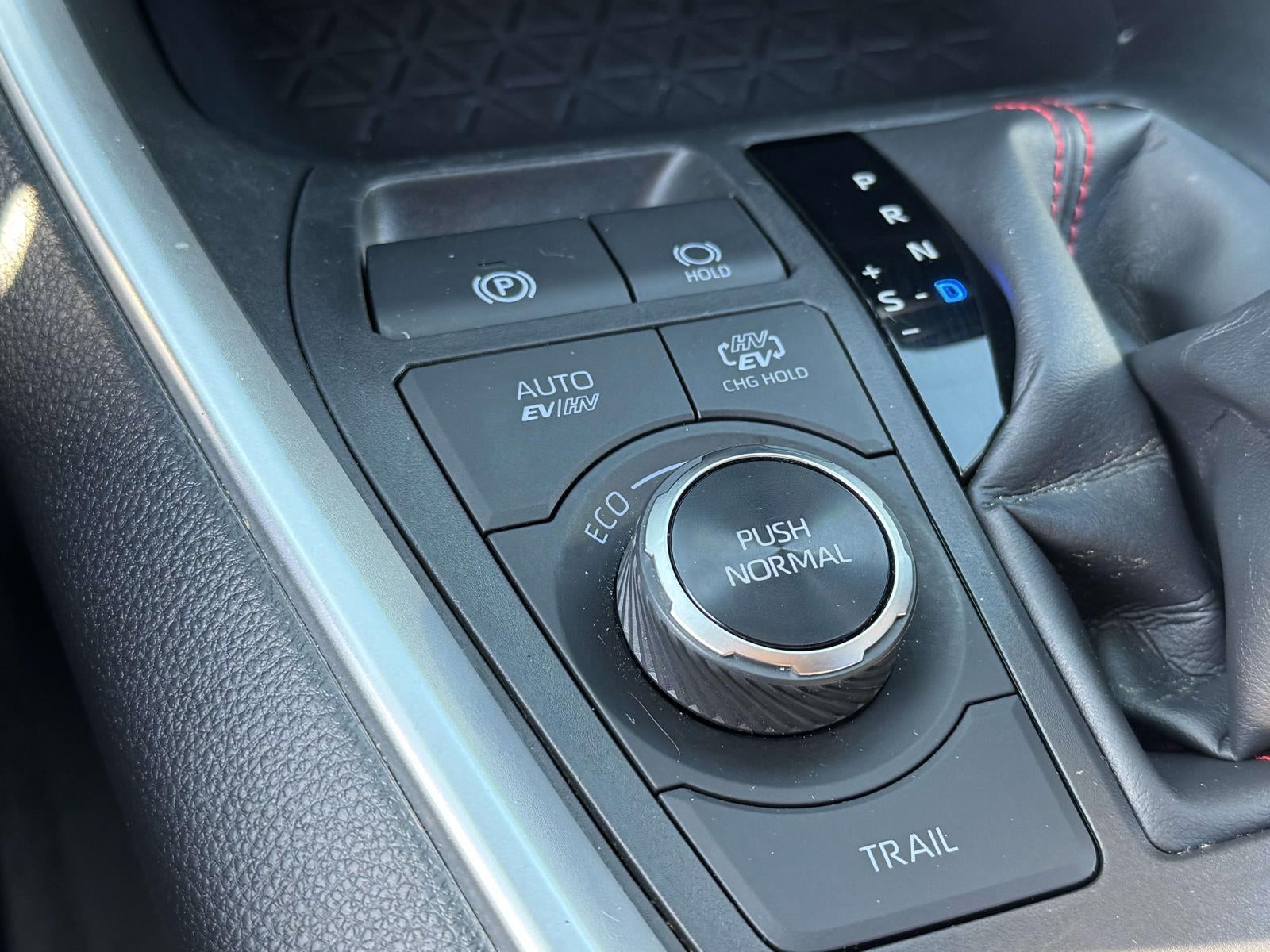 2024 Toyota RAV4 Prime SE