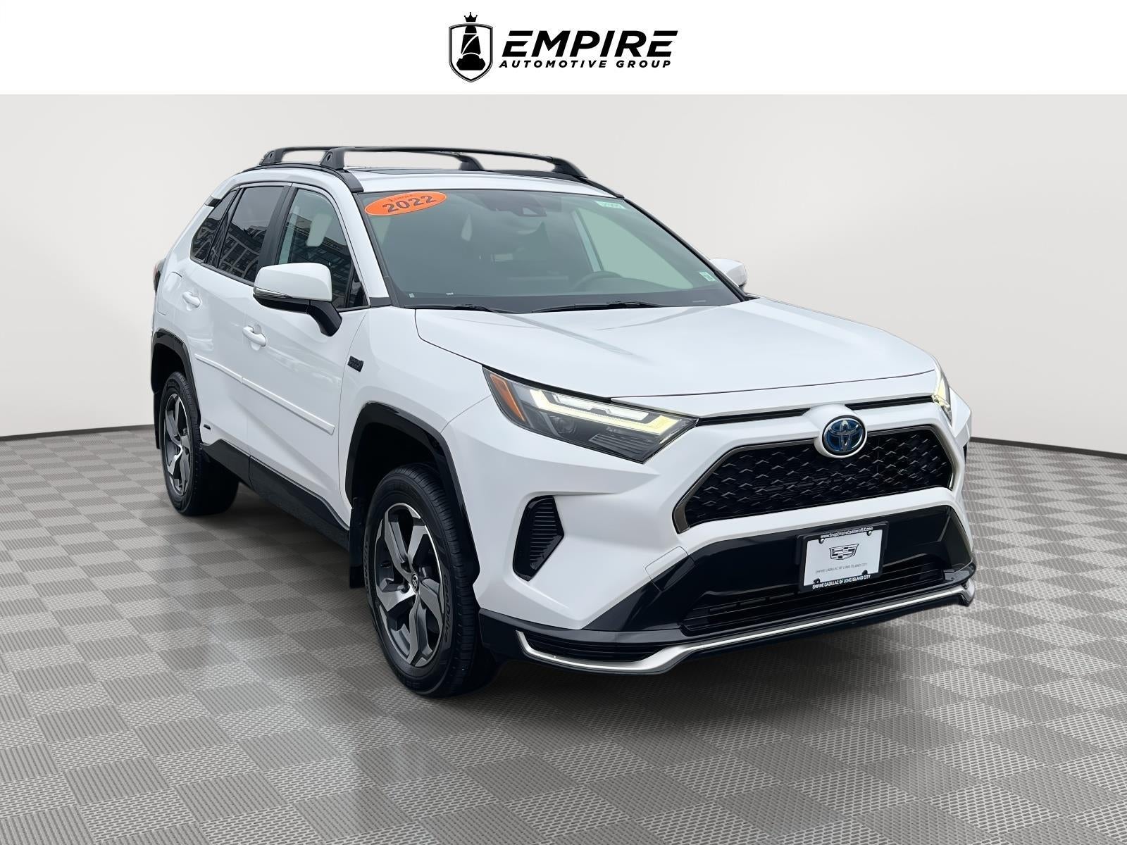 2022 Toyota RAV4 SE