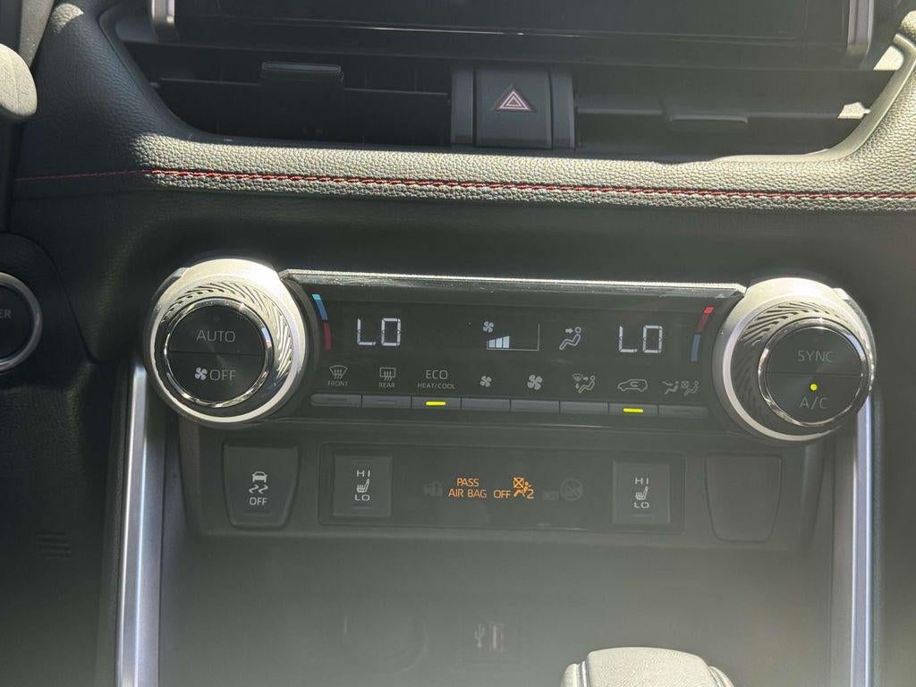 2024 Toyota RAV4 Prime SE