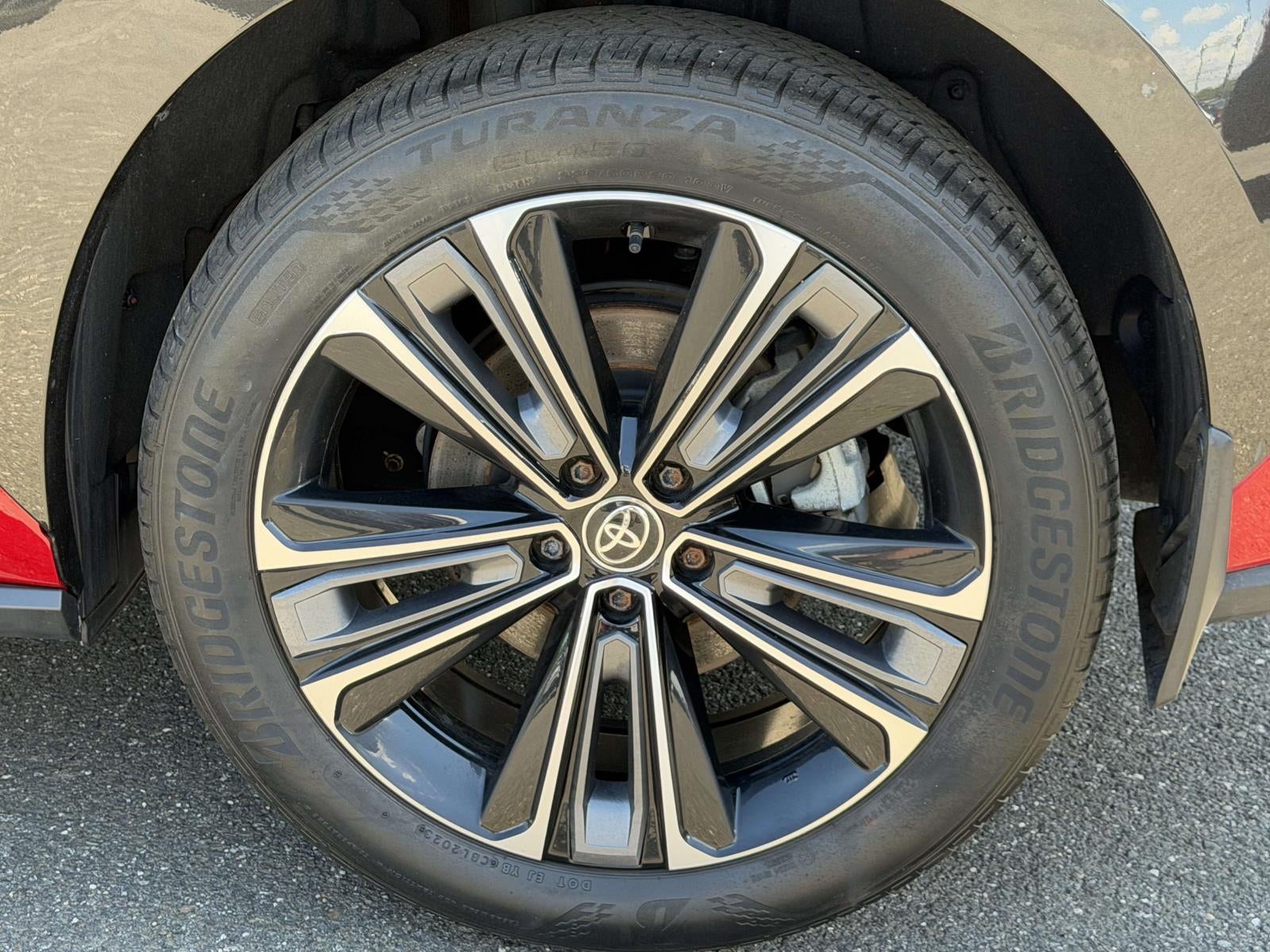 2023 Toyota bZ4X Limited