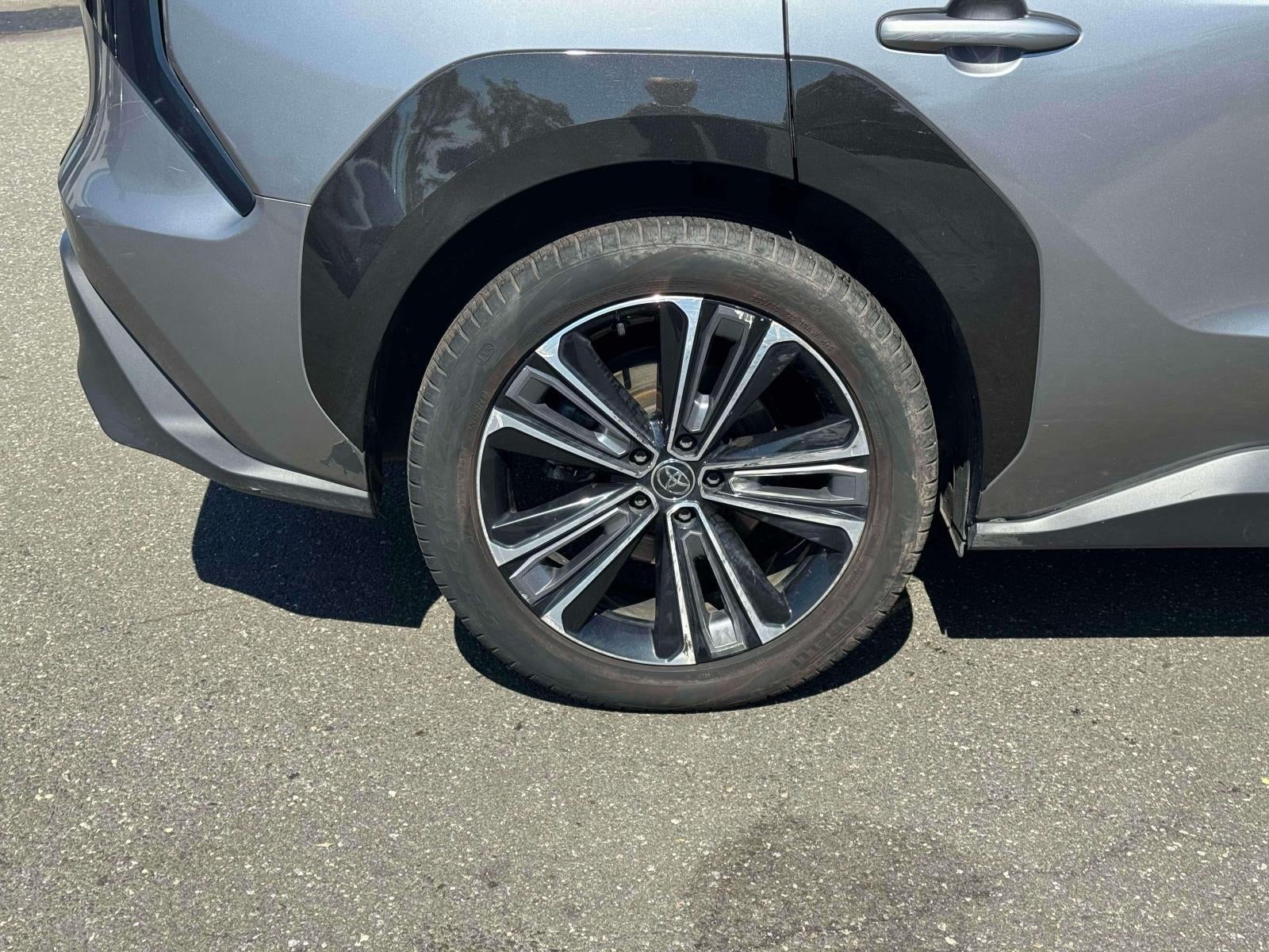 2023 Toyota bZ4X Limited