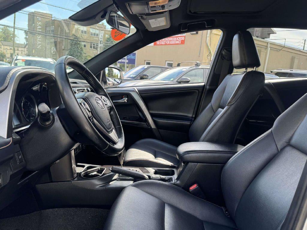 2018 Toyota RAV4 Híbrido SE
