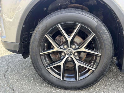 2018 Toyota RAV4 Híbrido SE