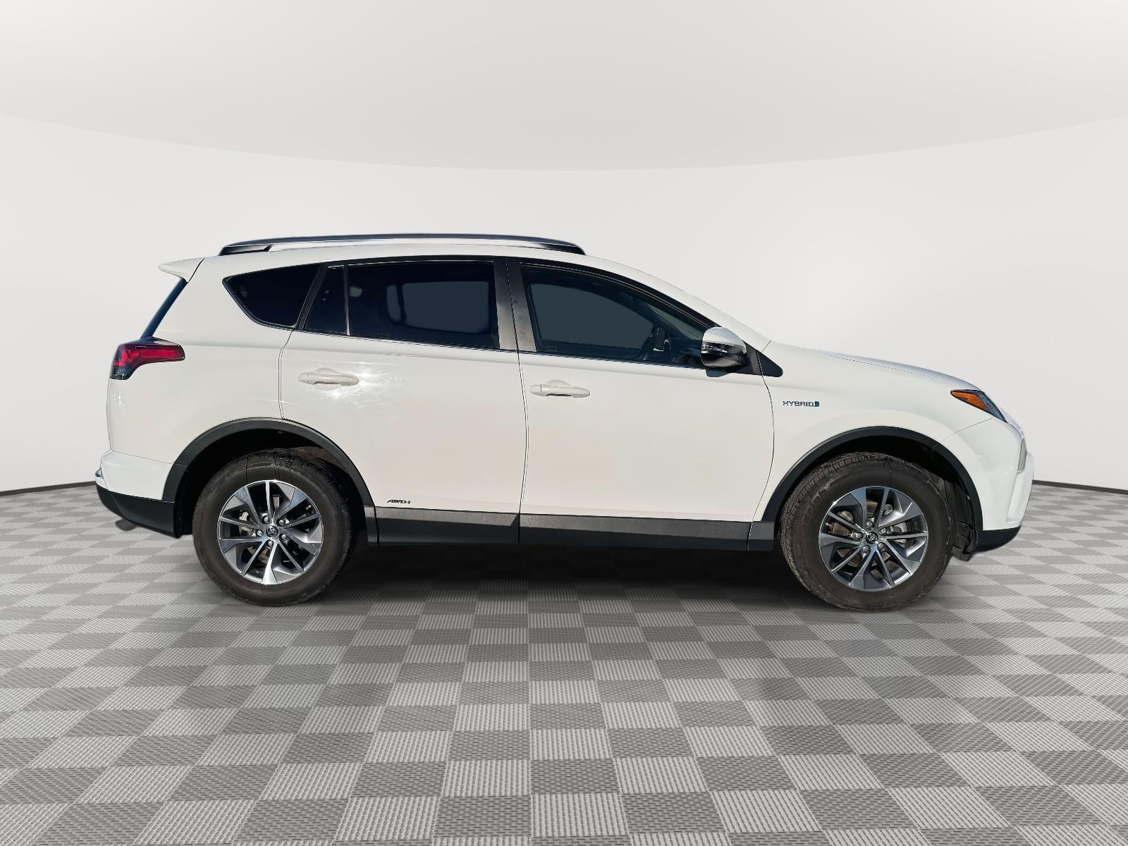 2018 Toyota RAV4 Hybrid XLE