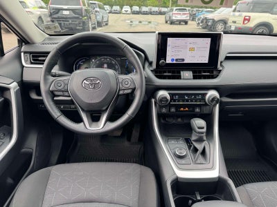 2025 Toyota RAV4 Hybrid XLE