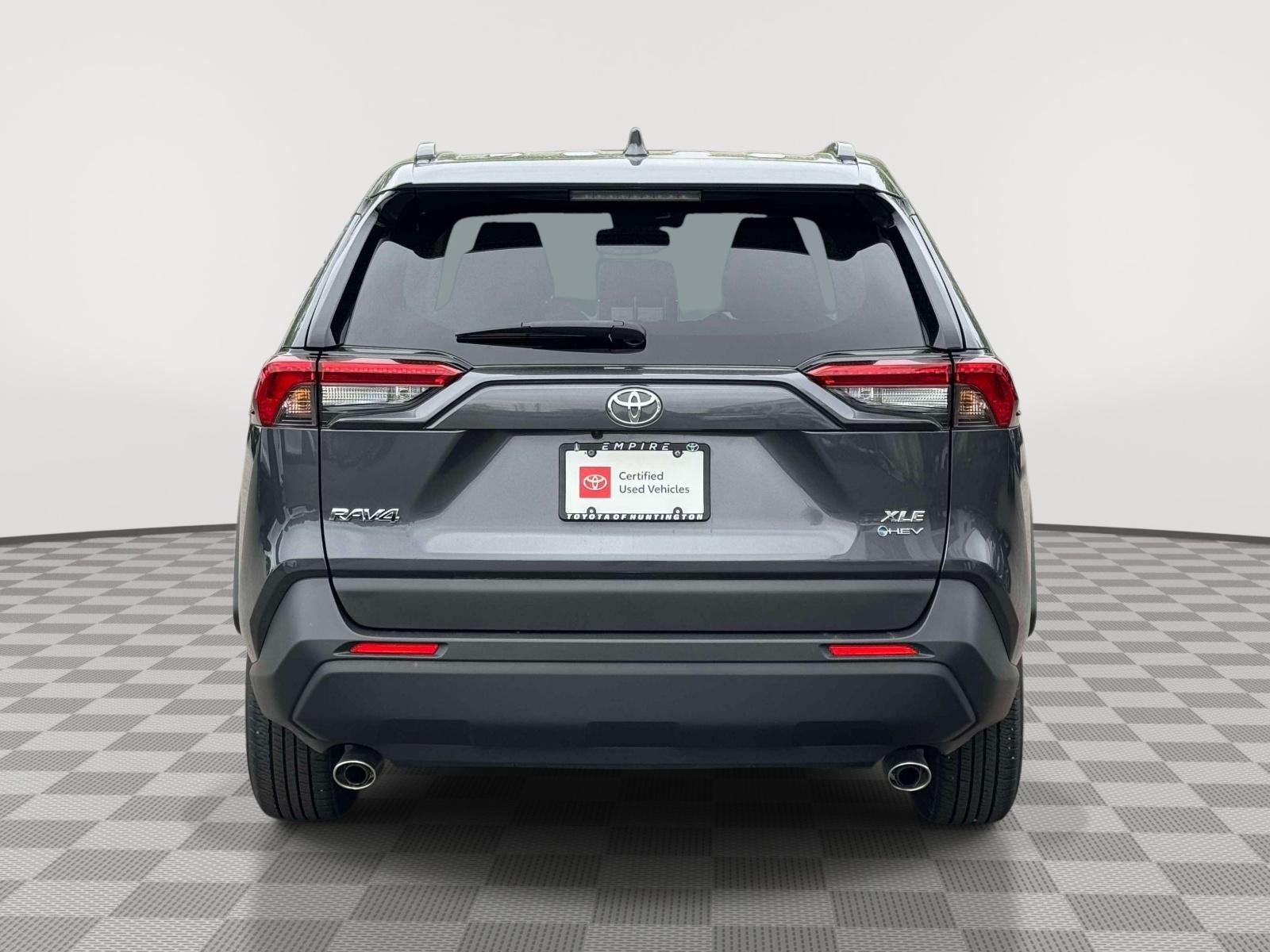 2025 Toyota RAV4 Hybrid XLE