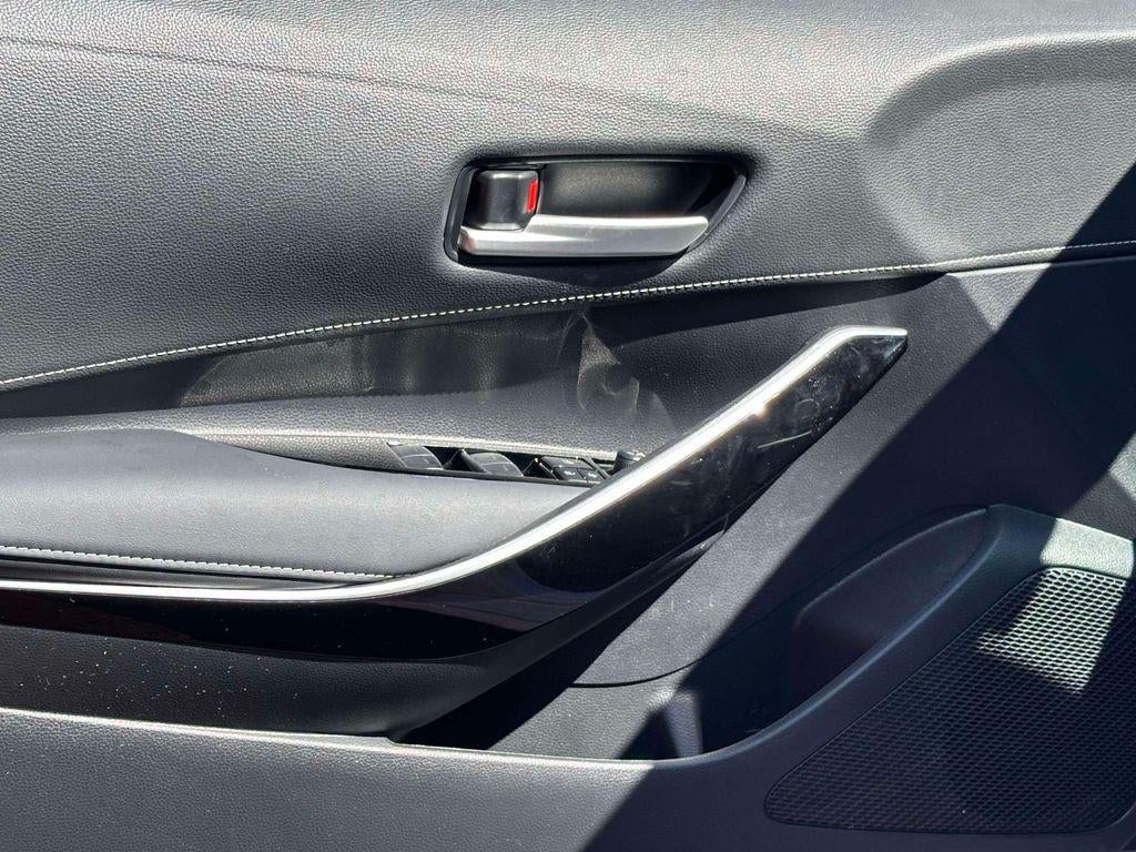 2025 Toyota Corolla Hatchback XSE