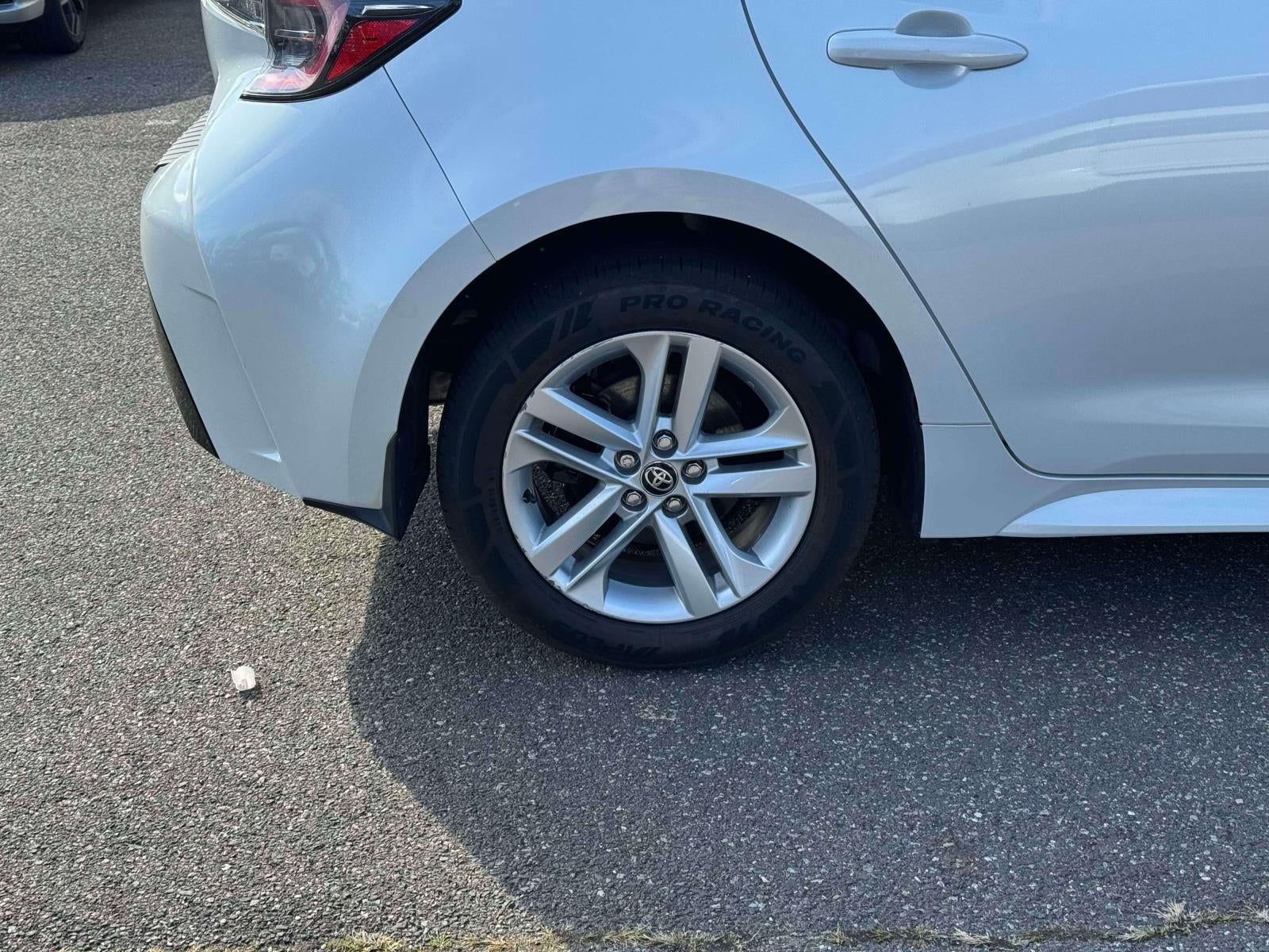 2021 Toyota Corolla Hatchback SE