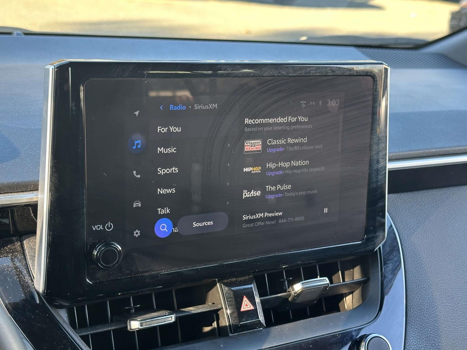 2024 Toyota Corolla Hatchback SE