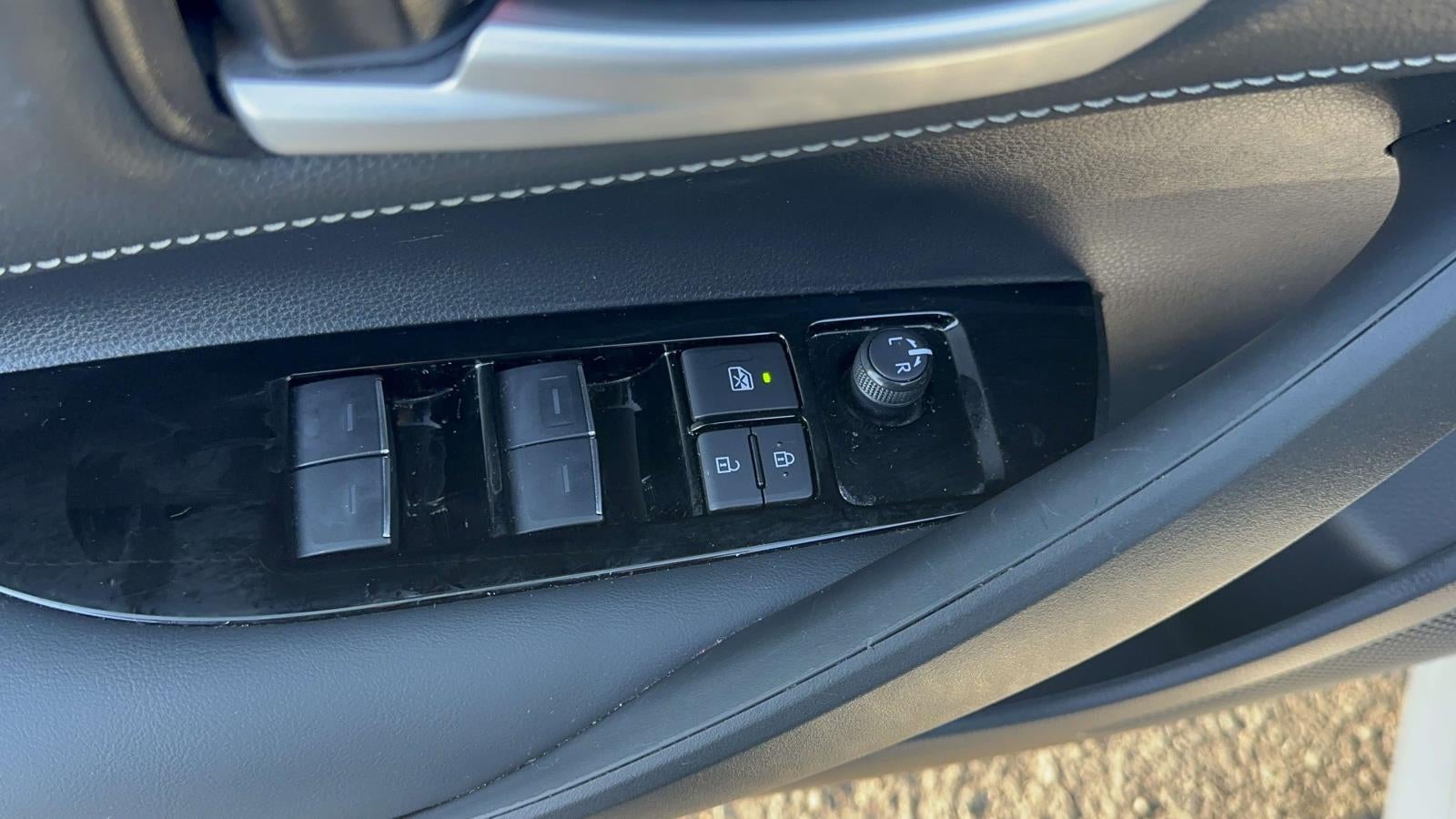 2024 Toyota Corolla Hatchback SE