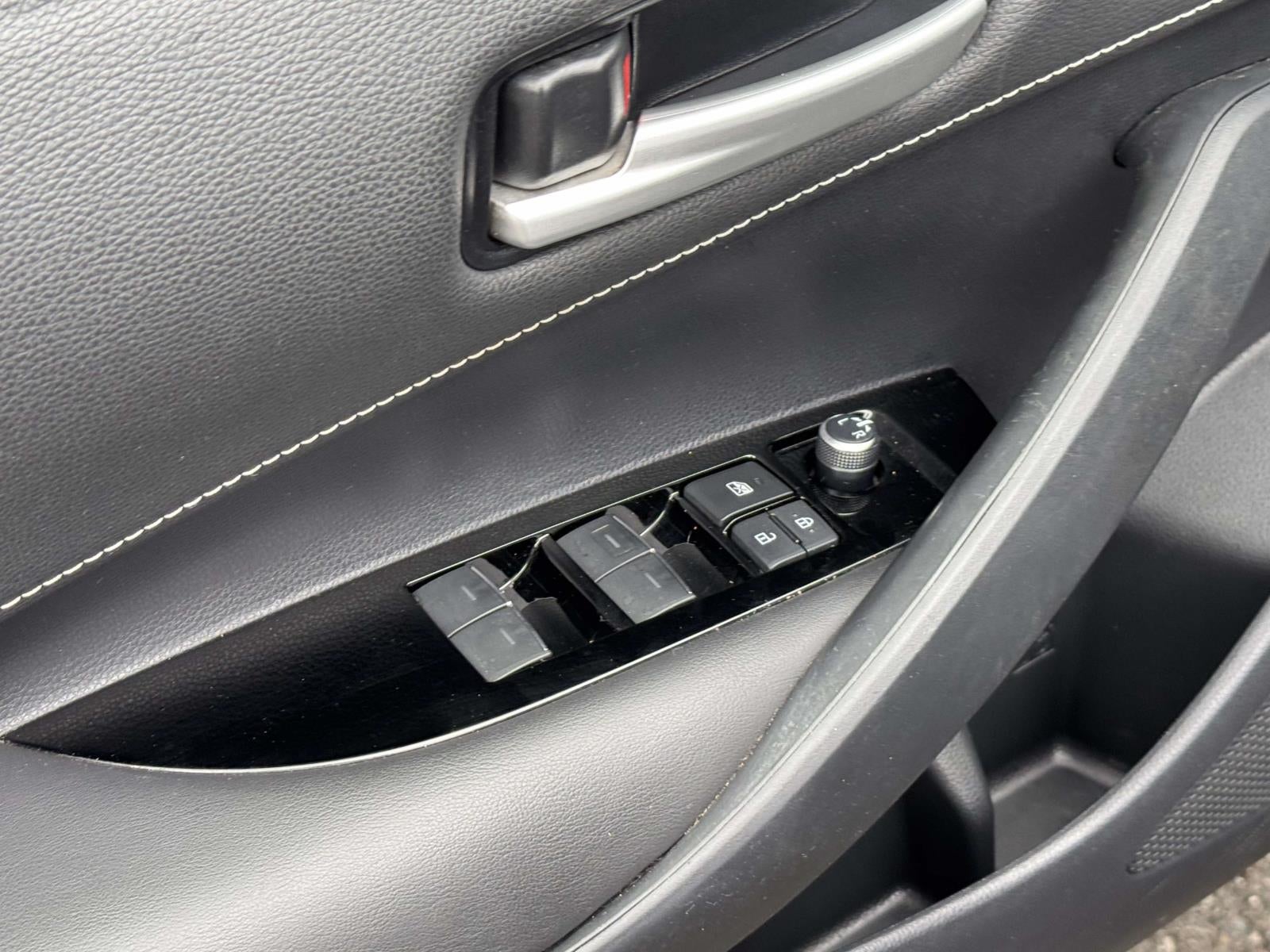 2019 Toyota Corolla Hatchback SE