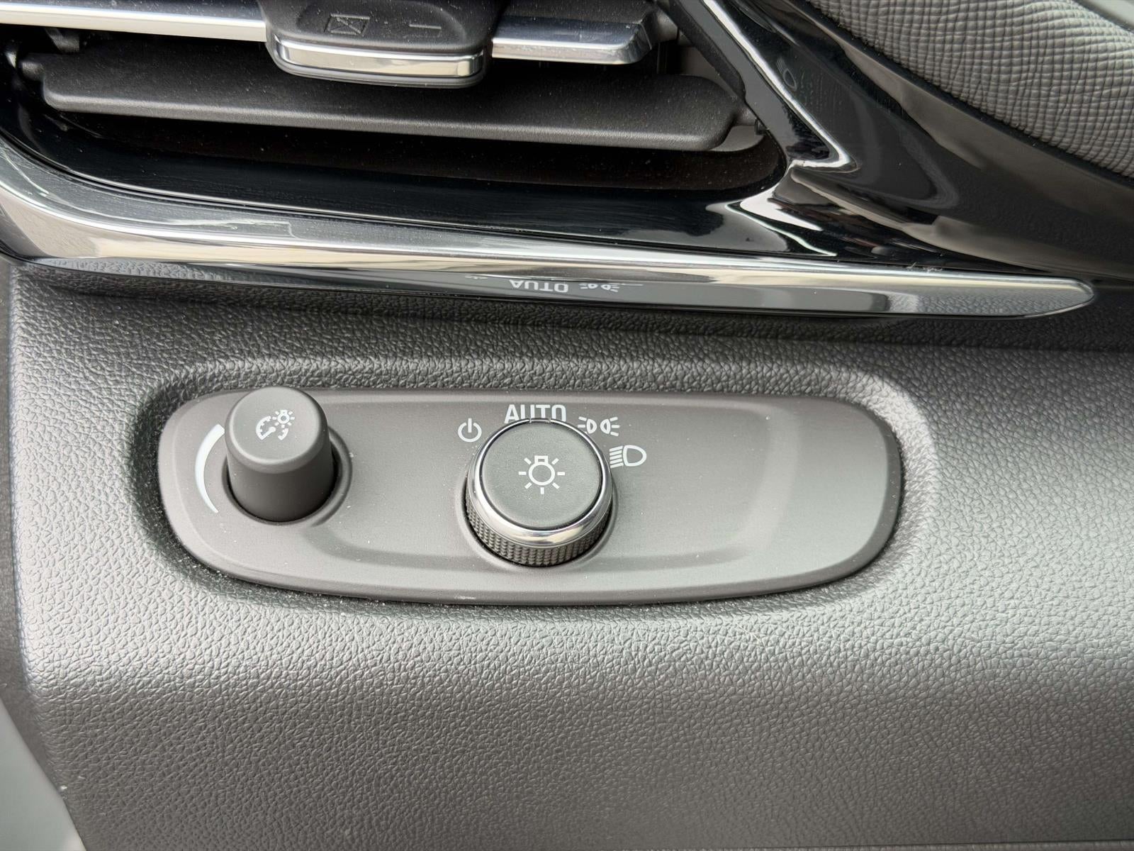 2025 Buick Envista Sport Touring FWD
