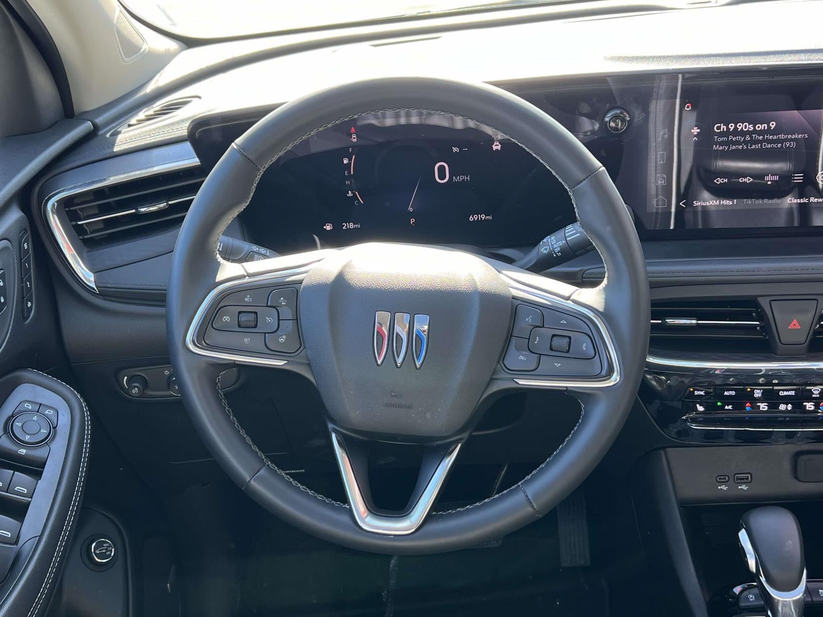 2025 Buick Encore GX Avenir AWD