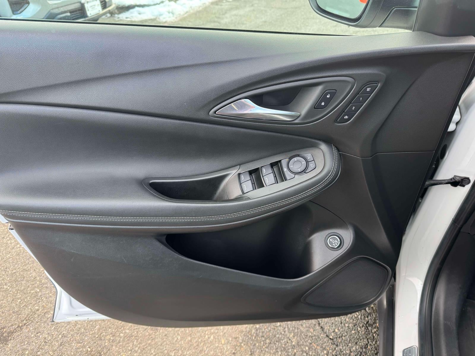 2023 Buick Encore GX Essence AWD