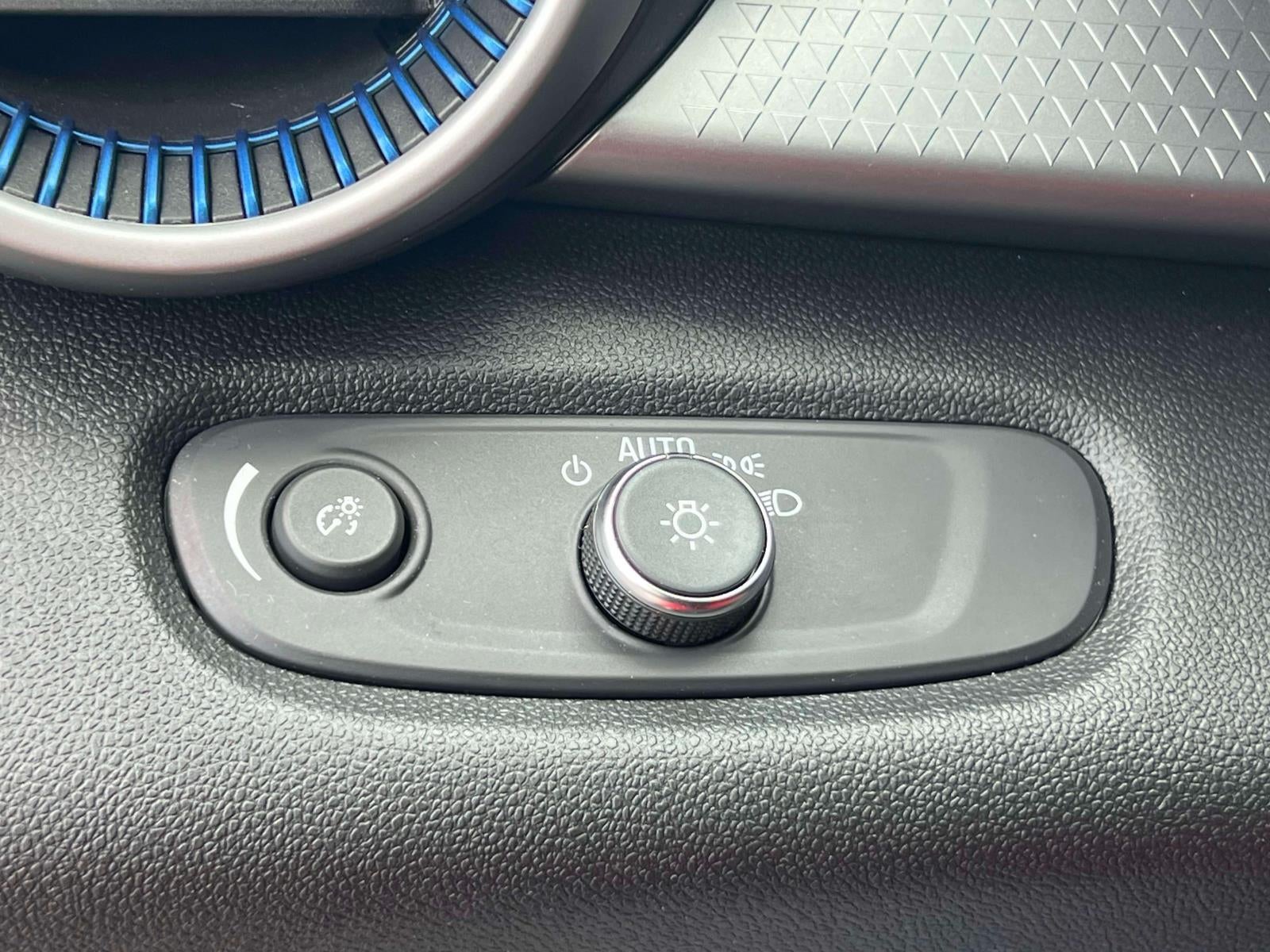 2024 Chevrolet Trax FWD SP