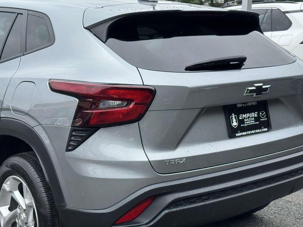 2024 Chevrolet Trax FWD SP