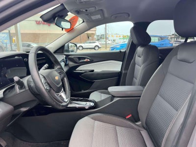 2024 Chevrolet Trax FWD LT
