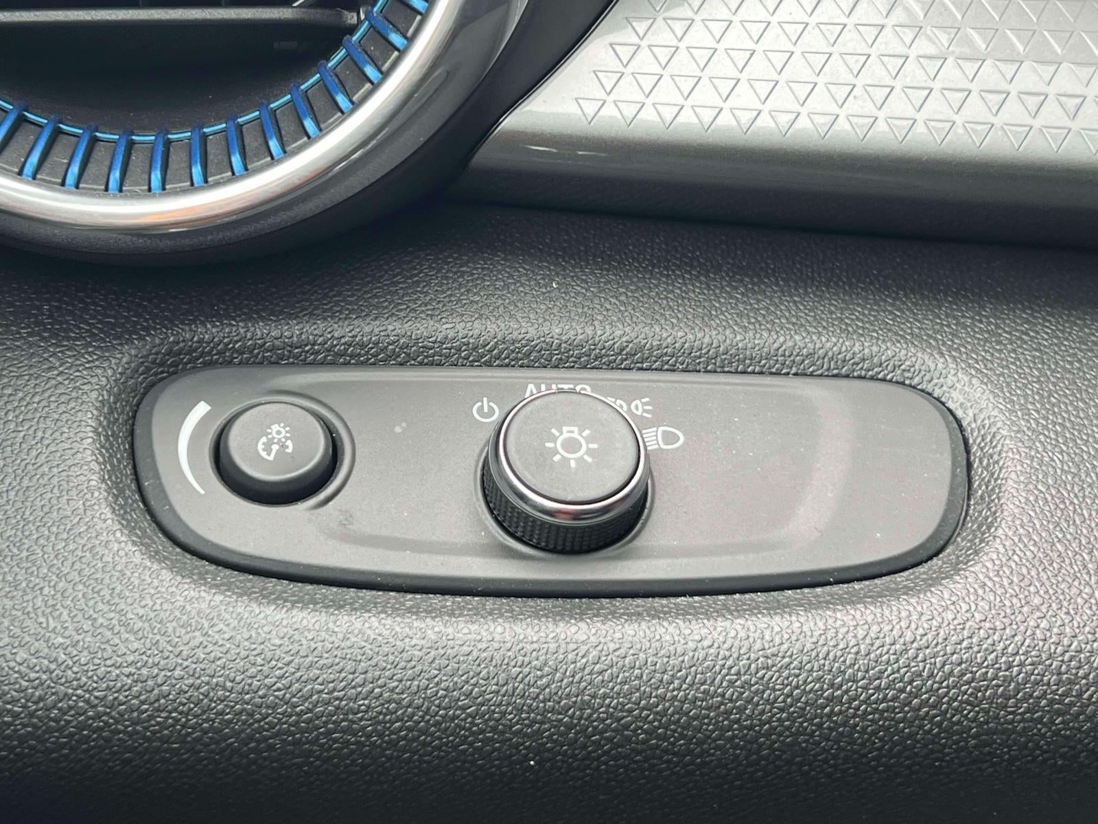 2024 Chevrolet Trax FWD LT