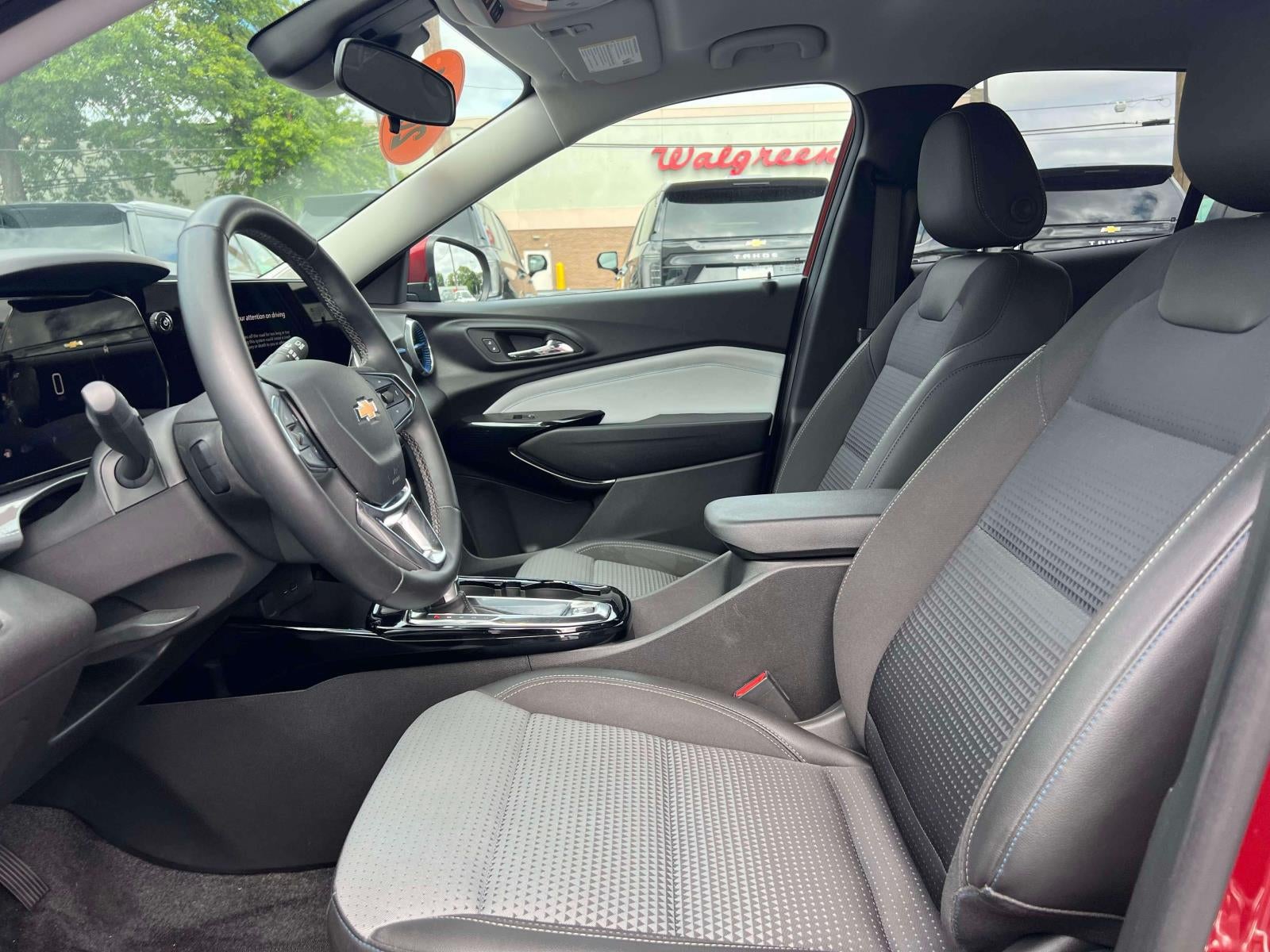 2024 Chevrolet Trax FWD LT