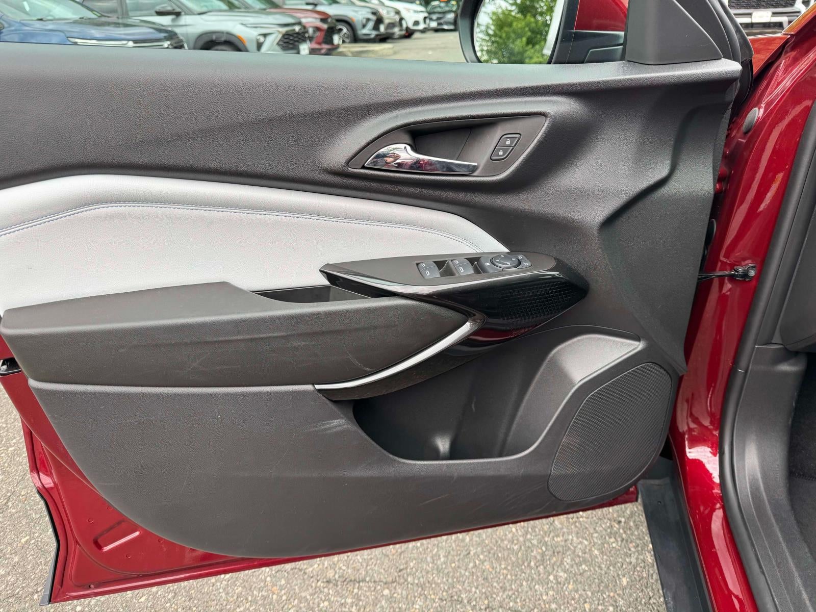 2024 Chevrolet Trax FWD LT