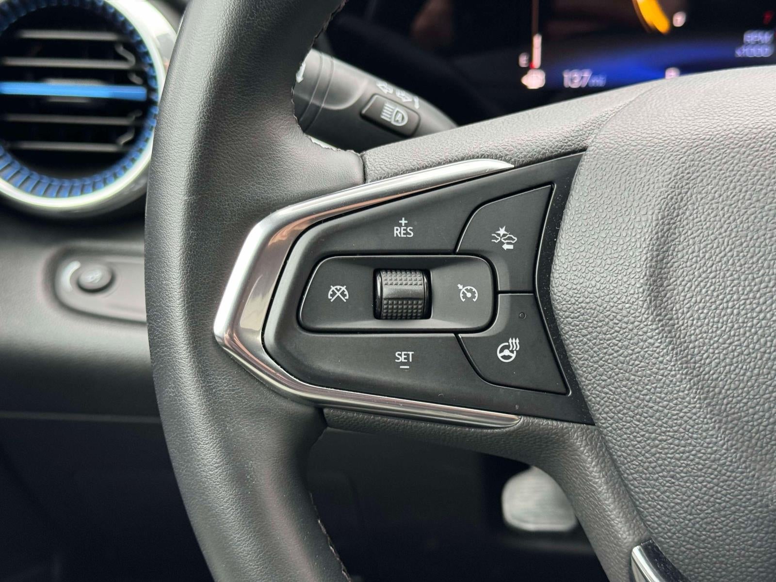2024 Chevrolet Trax FWD LT